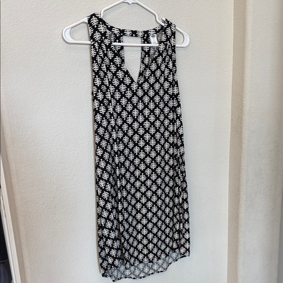 Old Navy Black and White Pattern Dress Women Small Lightweight Sundress - Picture 1 of 8